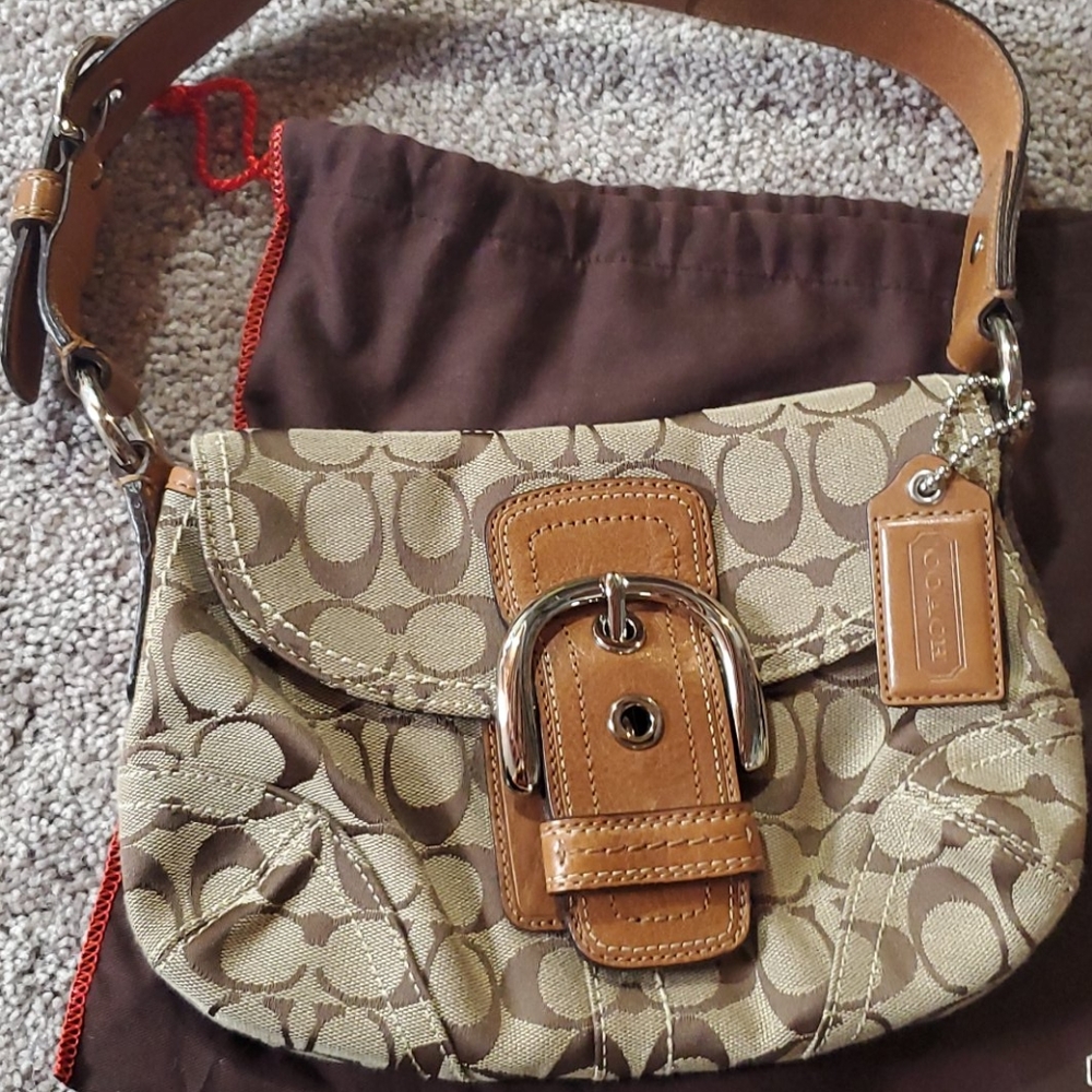 Coach brown buckle signature purse